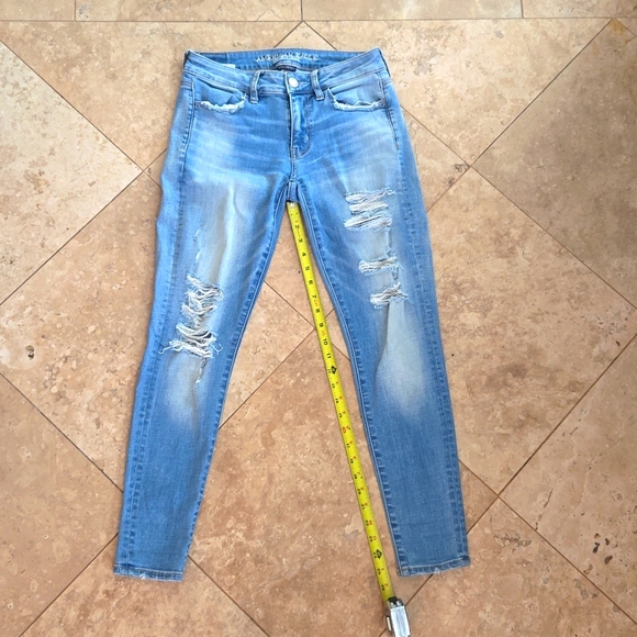 American Eagle outfitters light wash skinny jeans low rise - Picture 2 of 7